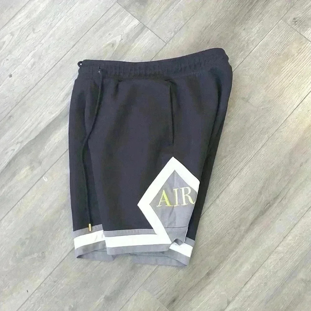 Air Jordan  shorts - Picture 4 of 4